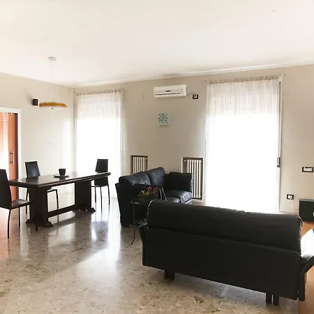 B&B Antea לינה וארוחת בוקר טורה דל גרקו